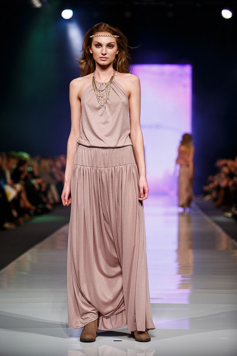 Fashion Week Poland: Natalia Jaroszewska wiosna-lato 2014