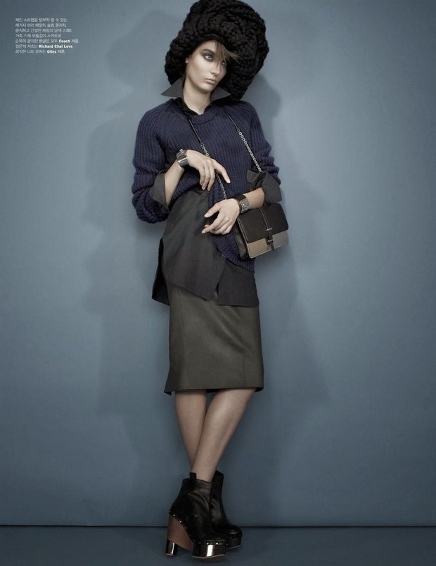 Mroczna Zuzanna Bijoch w sesji dla W Korea