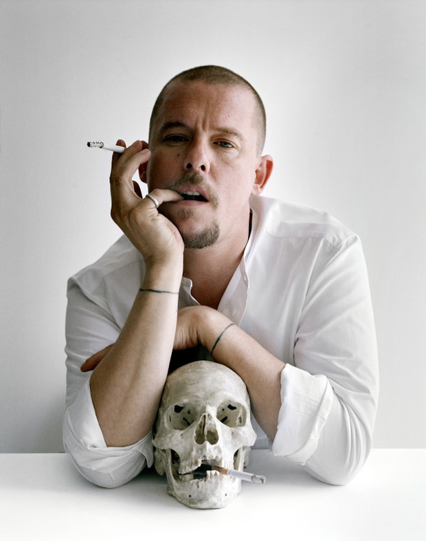 Alexander McQueen, fot. Tim Walker dla Vogue UK