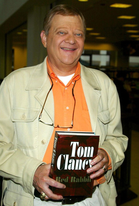 Tom Clancy (12.04.1947-1.10.2013), amerykański pisarz powieści sensacyjnych, autor Polowania na Czerwony Październik, Stanu Zagrożenia i Sumy Wszystkich Strachów, fot. East News