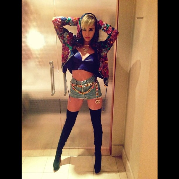Miley Cyrus - stylizacje gwiazdy