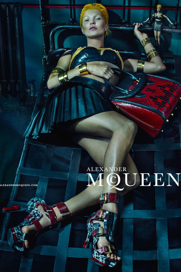 Kate Moss w kampanii Alexander McQueen