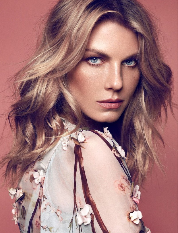 Angela Lindvall dla Elle Russia!