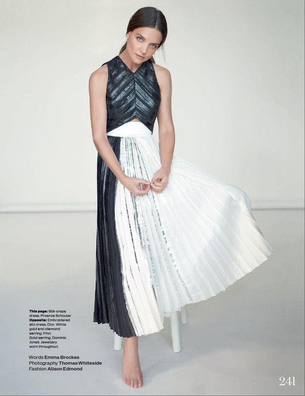 Subtelna Katie Holmes dla ELLE UK