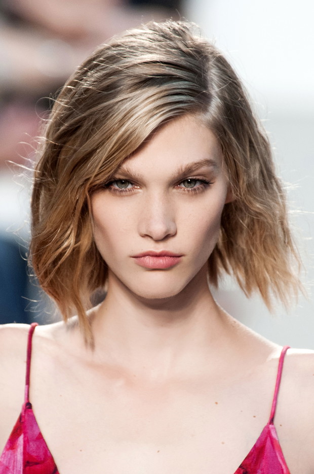 Fryzury wiosna lato 2014: modny bob