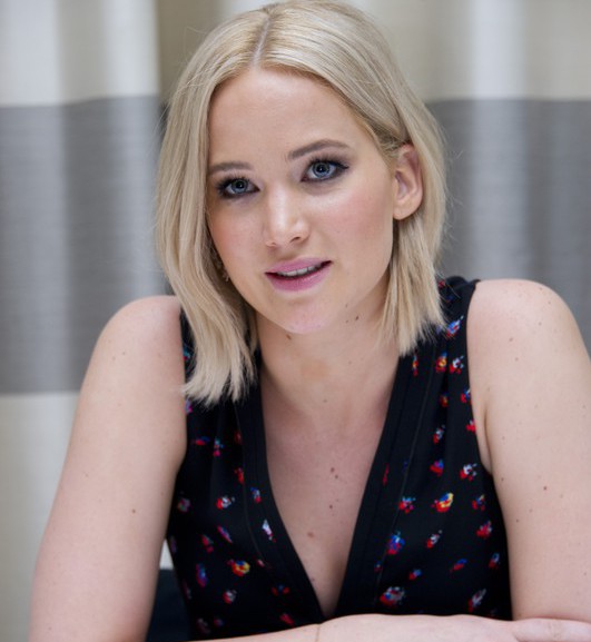 Fryzury gwiazd: Jennifer Lawrence