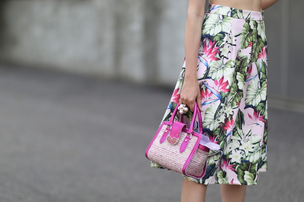Street fashion: buty i akcesoria gości na pokazach FW SS15
