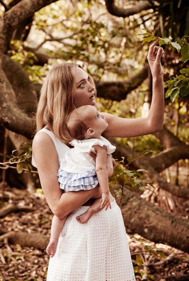 Gemma Ward w kampanii Country Road wiosna-lato 2015