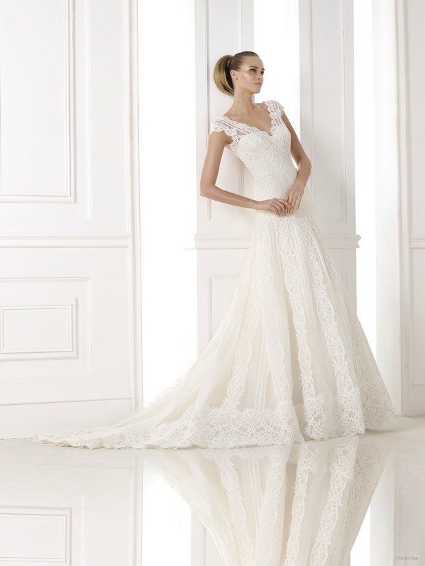 Suknie ślubne Atelier Pronovias 2015
