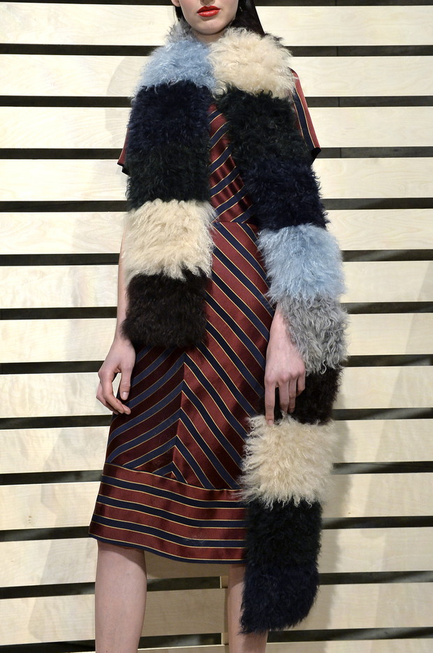 Szale oversize - trendy jesień-zima 2014/2015