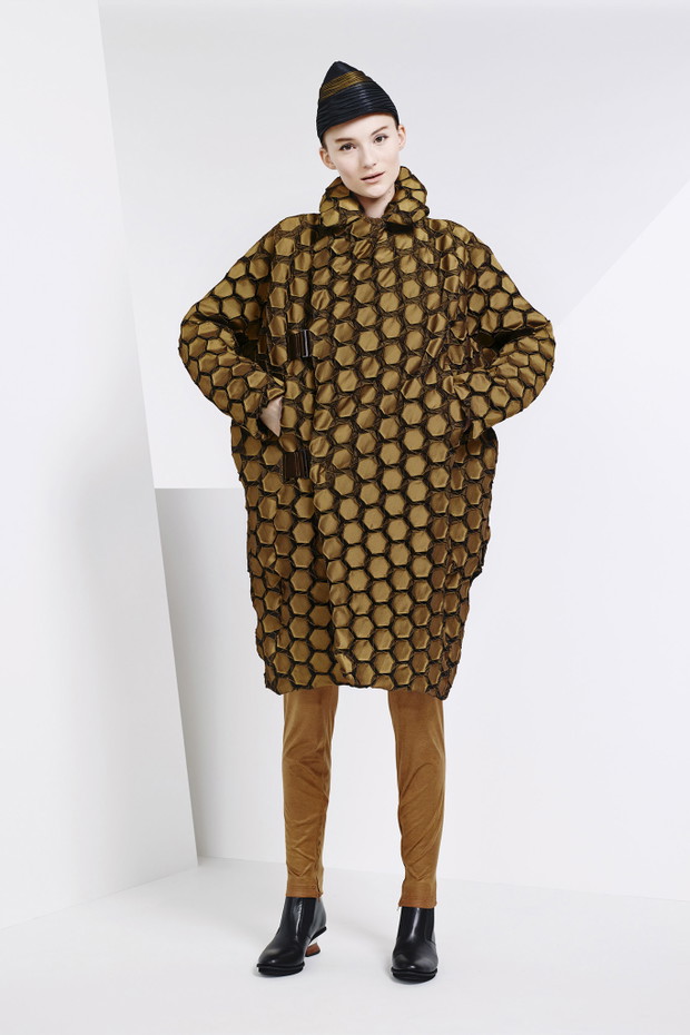 Issey Miyake Pre-Fall 2015