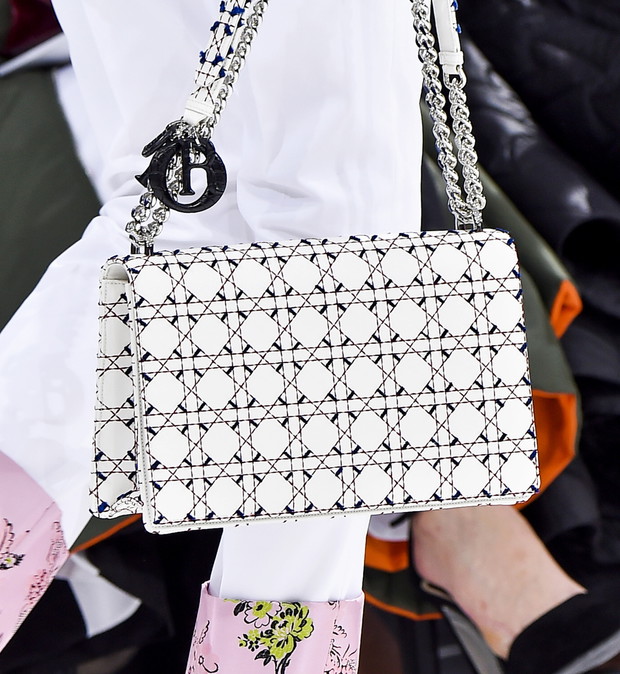 Modne torebki - trendy wiosna-lato 2015