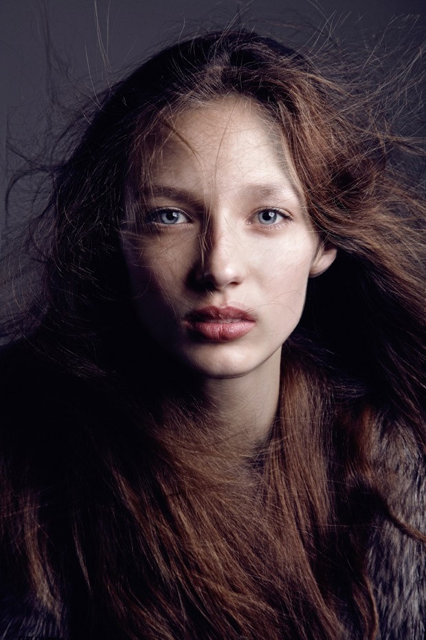 New Face: Ala Sekuła (Gaga Models / IMG) w sesji Miu Miu!