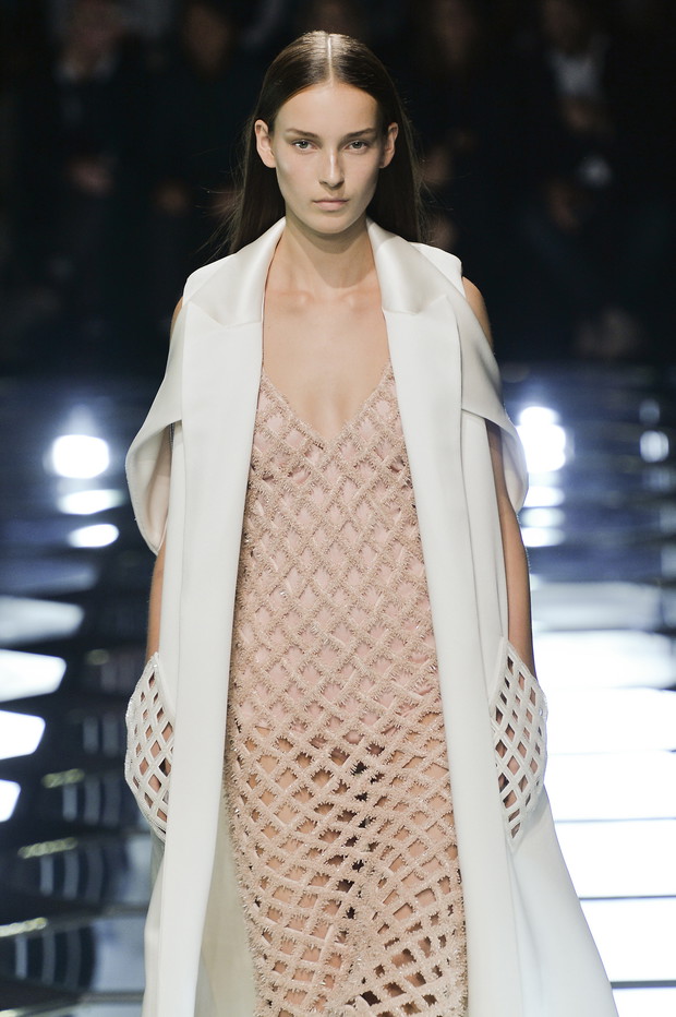 Trendy wiosna-lato 2015: faktury