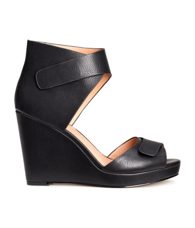 Modne buty z sieciówek na wiosnę 2015