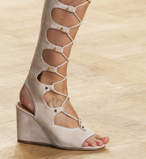 Gladiatorki - trendy wiosna-lato 2015