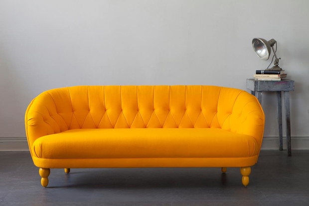 Żółta sofa - energia tkwi w kolorze