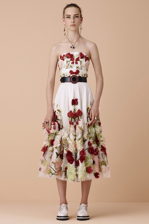 Alexander McQueen Resort 2016