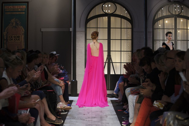 Haute couture powraca! Zobacz najpiękniejsze scenografie z pokazów