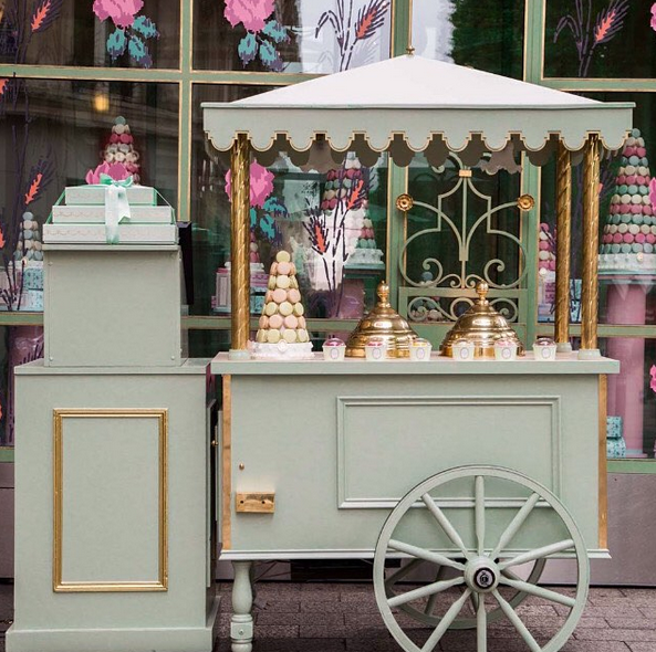 Ladurée Paris - narodowa duma Francji