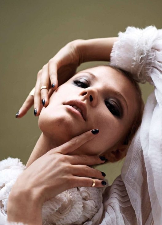 Magdalena Frąckowiak w ELLE France