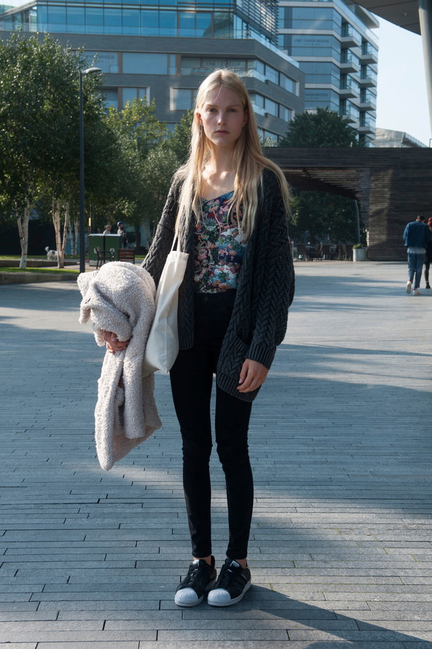 Street fashion: modelki off duty w Londynie
