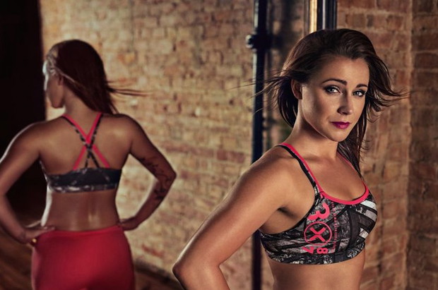 Kampania Reebok: Burn Your Black Leggings