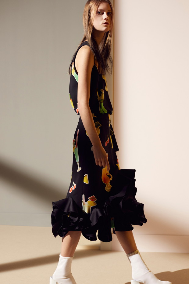 Victoria, Victoria Beckham Pre-Fall 2016