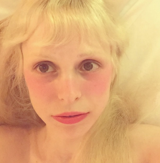 Petite Meller: lolita śpiewa