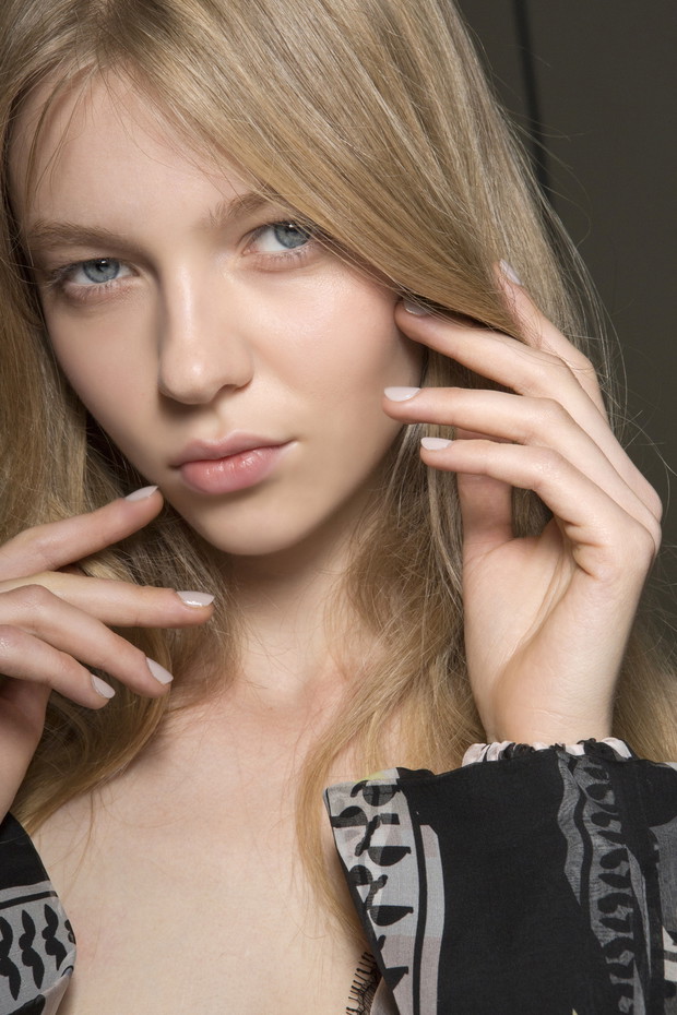 Manicure: trendy wiosna-lato 2016