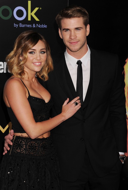 Miley Cyrus i Liam Hemsworth są zaręczeni!
