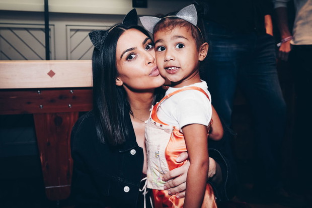 Kim Kardashian i North West na koncercie Ariany Grande