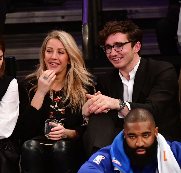 Ellie Goulding i Caspar Jopling na meczu koszykówki Brooklyn Nets vs New York Knicks w Nowym Jorku, 27.10.2017.