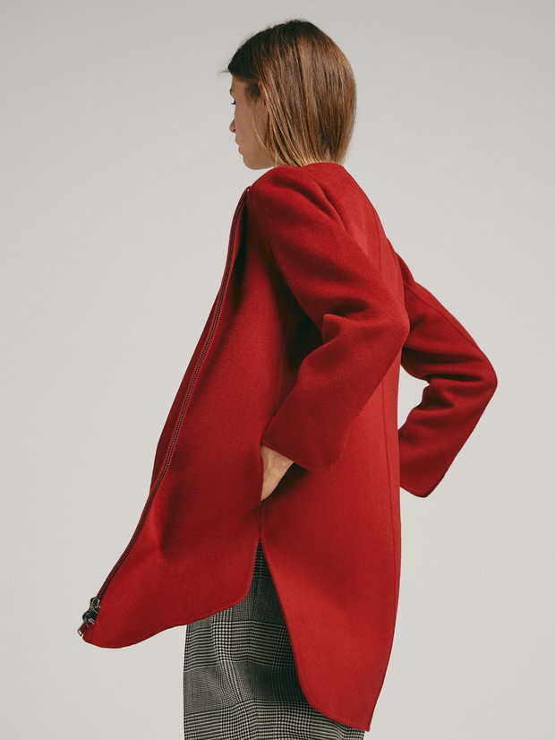 Płaszcz Massimo Dutti dla niskich osoób