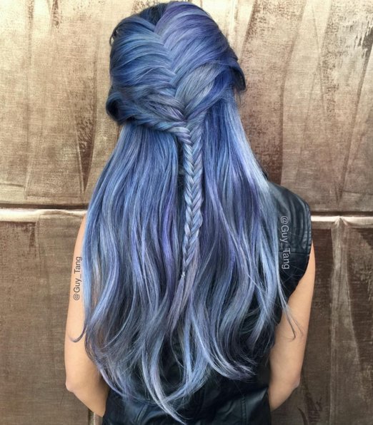 Denim hair - nowy trend w koloryzacji włosów?