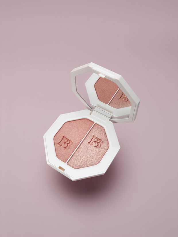 Fenty Beauty by Rihanna, Killawatt Freestyle Highlighter, odcień Girl Next Door/Chic Phreak, 145 zł