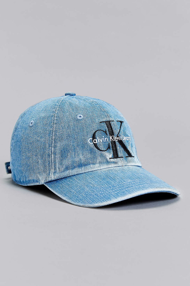 Calvin Klein x Urban Outfitters 2016
