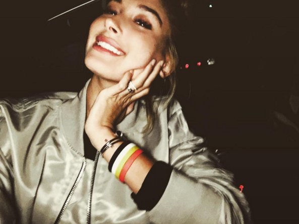 T-Rex Hands - nowy trend w robieniu selfie