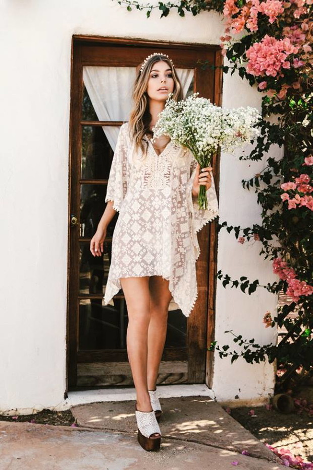 Nowy ślubny lookbook Planet Blue Boho Bride wiosna-lato 2016