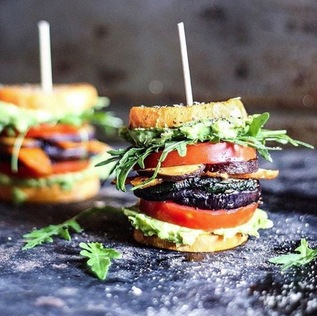 #BESTOFVEGANBURGER - hit na Instagramie, fot. @majardln