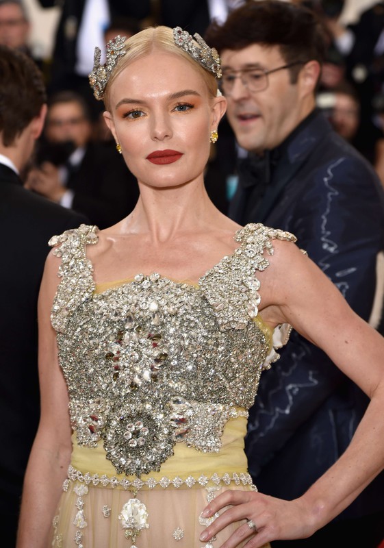 Met Gala 2016: makijaż i fryzury gwiazd