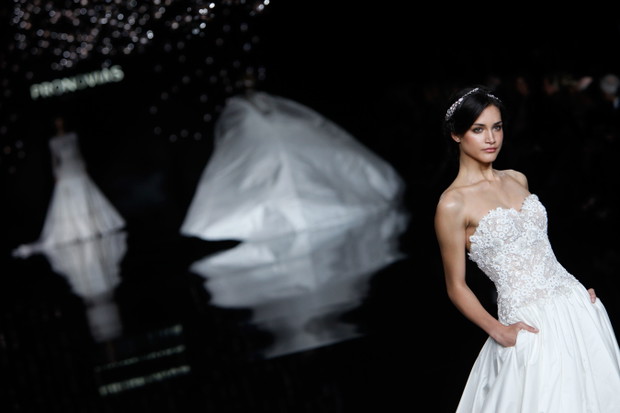 Suknie ślubne Pronovias wiosna 2017