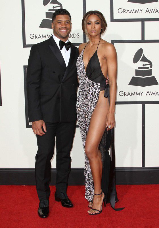 Stylizacje gwiazd: suknie typu naked dress