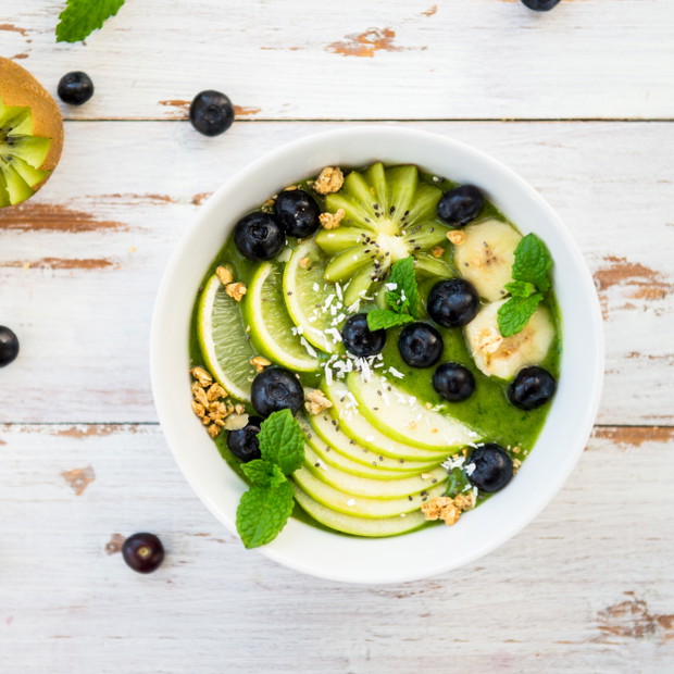 8 przepisów na odchudzające smoothie bowl, fot. Fotolia