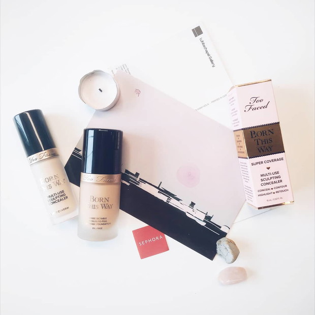 Too Faced - Born This Way korektor i podkład