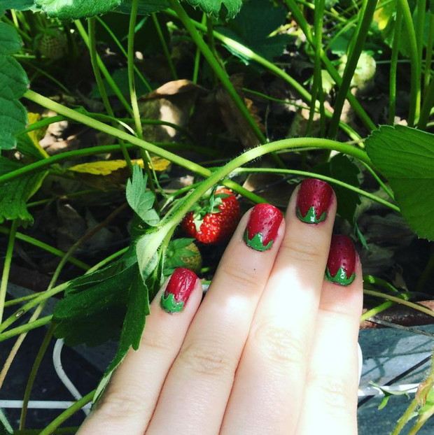 Fruit Manicure - owocowe paznokcie na lato, fot. @nails9504