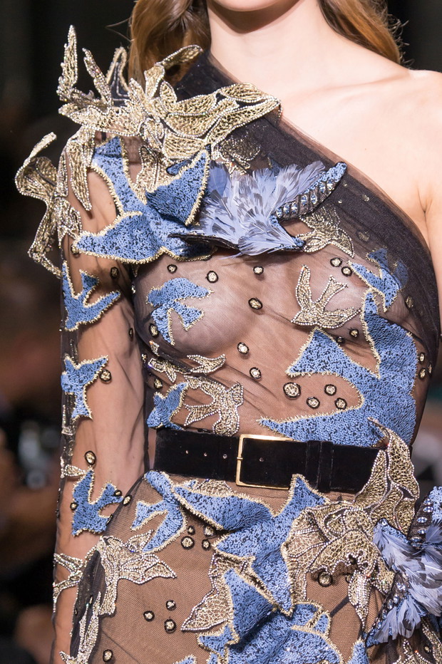 Elie Saab haute couture jesień-zima 2016/2017 - detale, fot. Imaxtree
