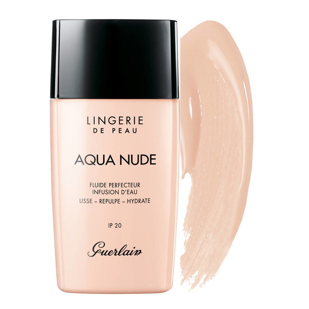Guerlain, Lingerie de Peau Aqua Nude, Lekki, nawilżający podkład we fluidzie, 229 zł, Sephora