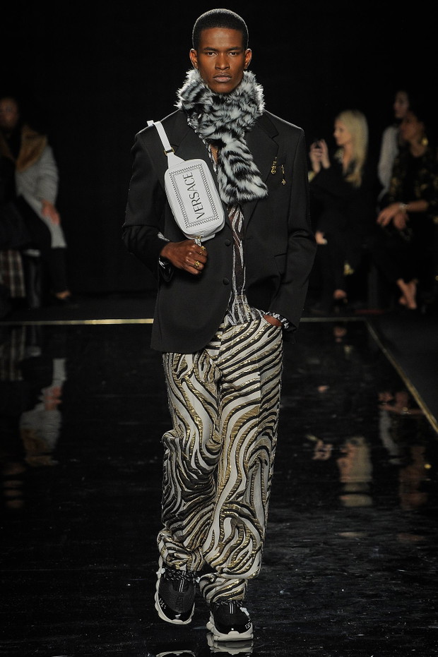 Pokaz Versace Pre-Fall 2019