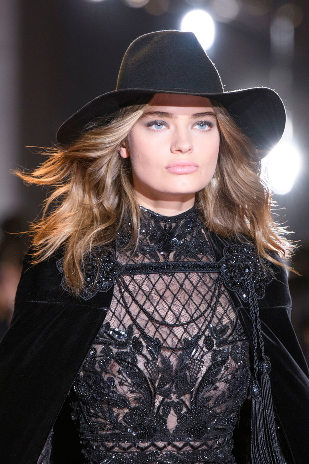 Zuhair Murad haute couture jesień-zima 2016/2017 - detale, fot. Imaxtree